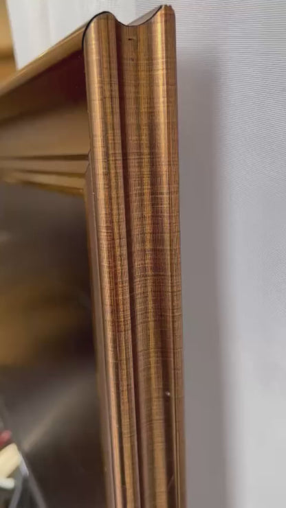 Luxury TV Frame – Elegant Classic Design for a Timeless Living Room Look